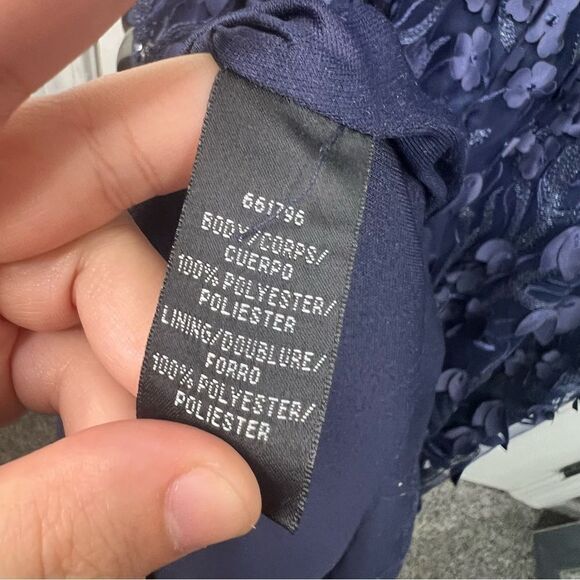 Sz 12 CARMEN MARC VALVO INFUSION
Blue 3D Floral Mermaid Gown $495 MSRP NWT - Picture 15 of 17